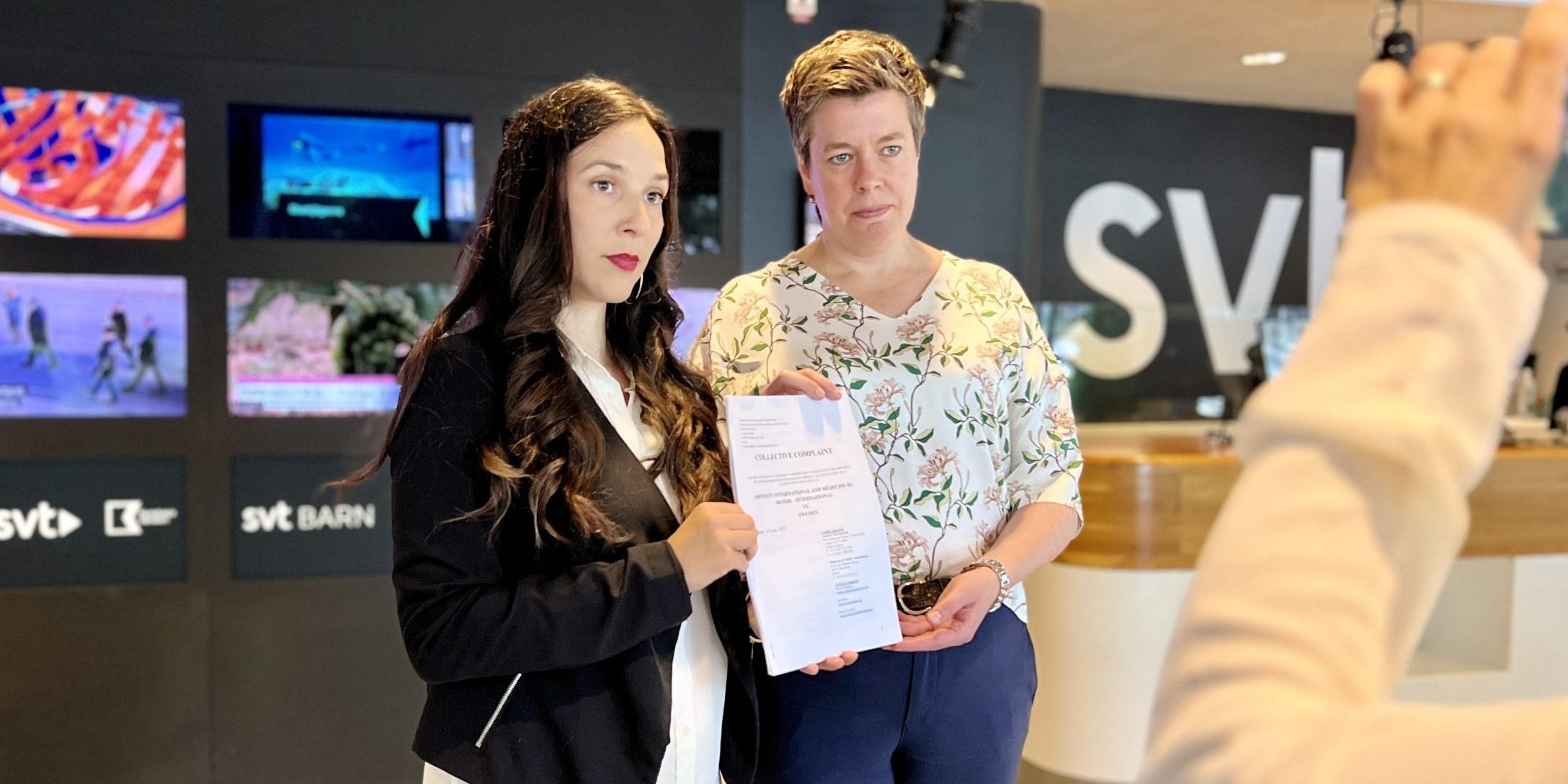 Hannah Laustiola, generalsekreterare Läkare i Världen, och Anna Johansson, generalsekreterare Amnesty.